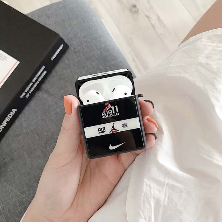 アディダス風 アイフォン17 収納ケース