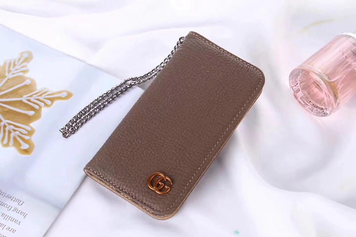 gucci グッチ アイフォン 16プロ max スマホケース 