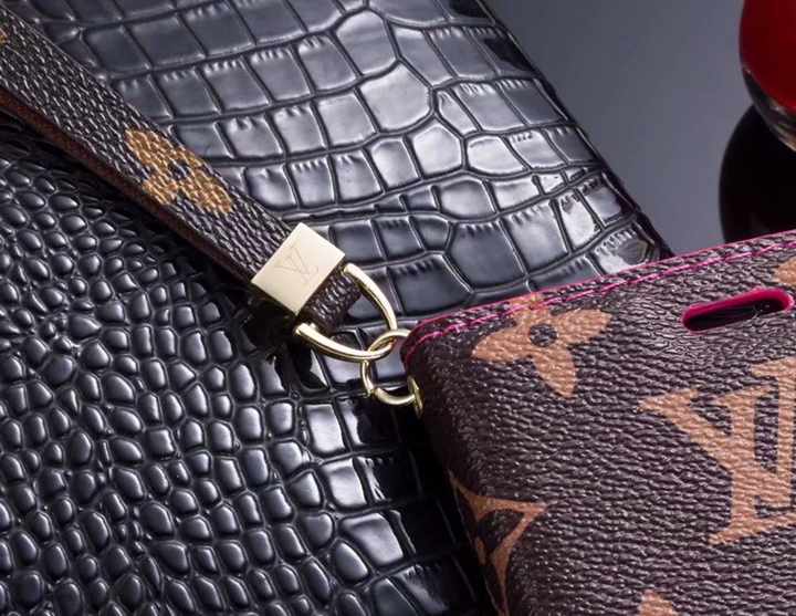 新発売 アイフォーン16pro vuitton カバー 