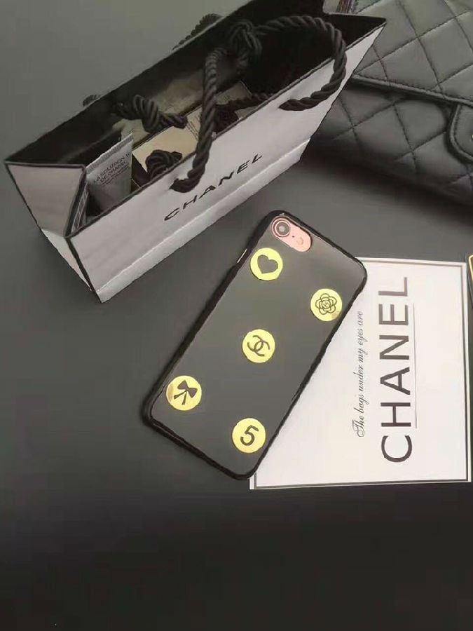 ブランド chanel風 アイホン16プロ 携帯ケース 