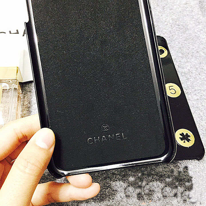 アイフォーン16 chanel ケース  スラムダンク