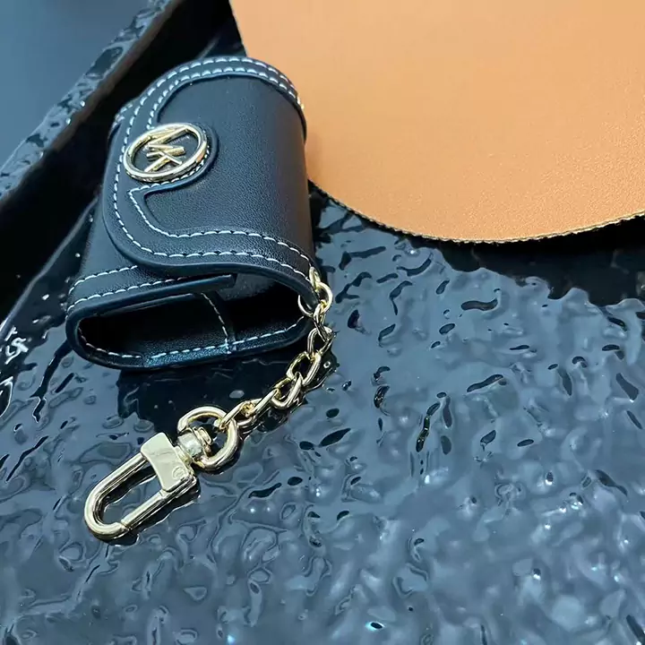 マイケルコース風 iphone17プロ 