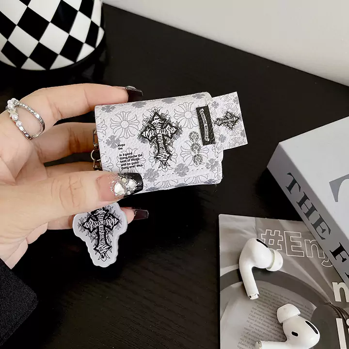 chrome hearts アイホン17プラス ケース