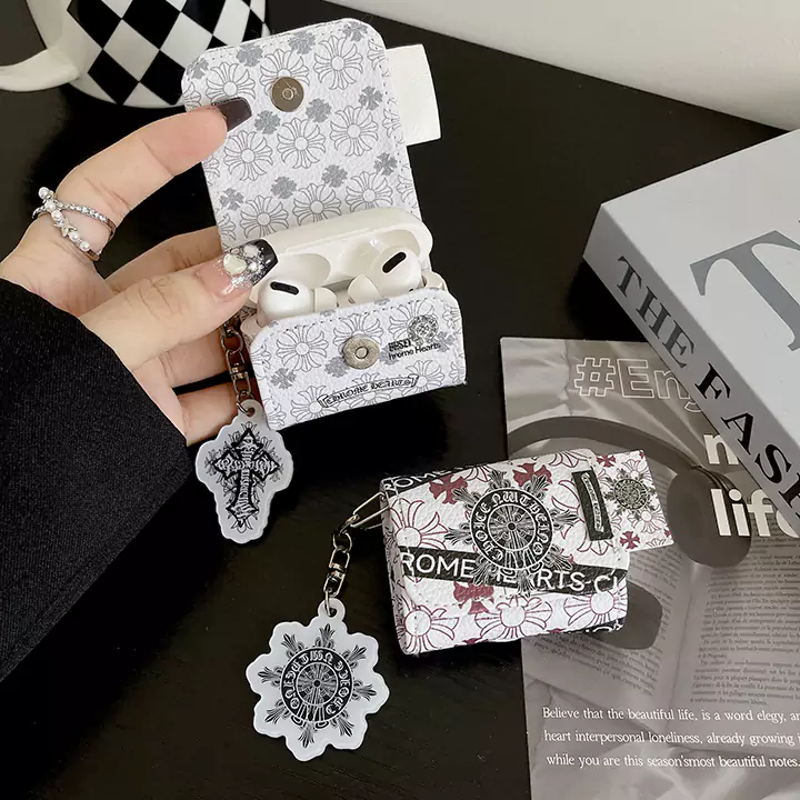 ハイブランド chrome hearts アイフォーン17 カバー