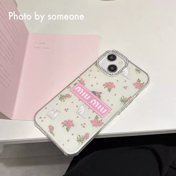 ミュウミュウ miumiu カバー アイホン15 pro 