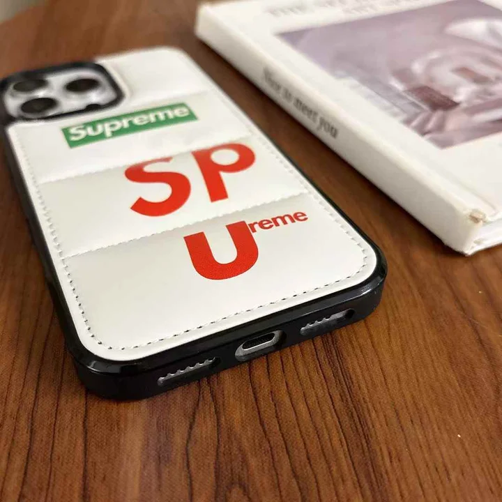 ハイブランド カバー アイフォン 16plus supreme シュプリーム 