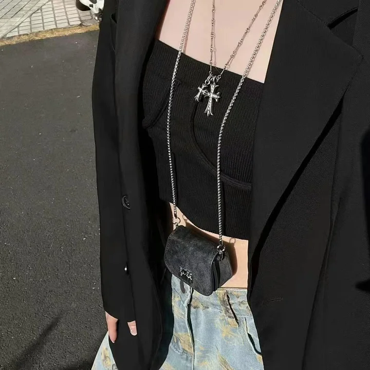 ハイブランド 収納ケース アイフォーン17プラス miumiu風 