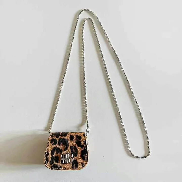 ブランド ケース アイホン 15 pro 