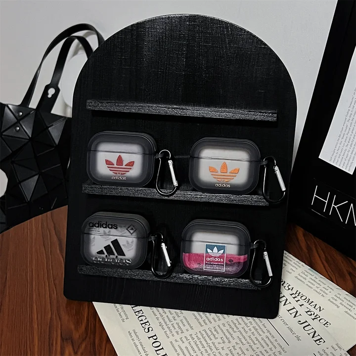 iphone17pro max カバー adidas アディダス 