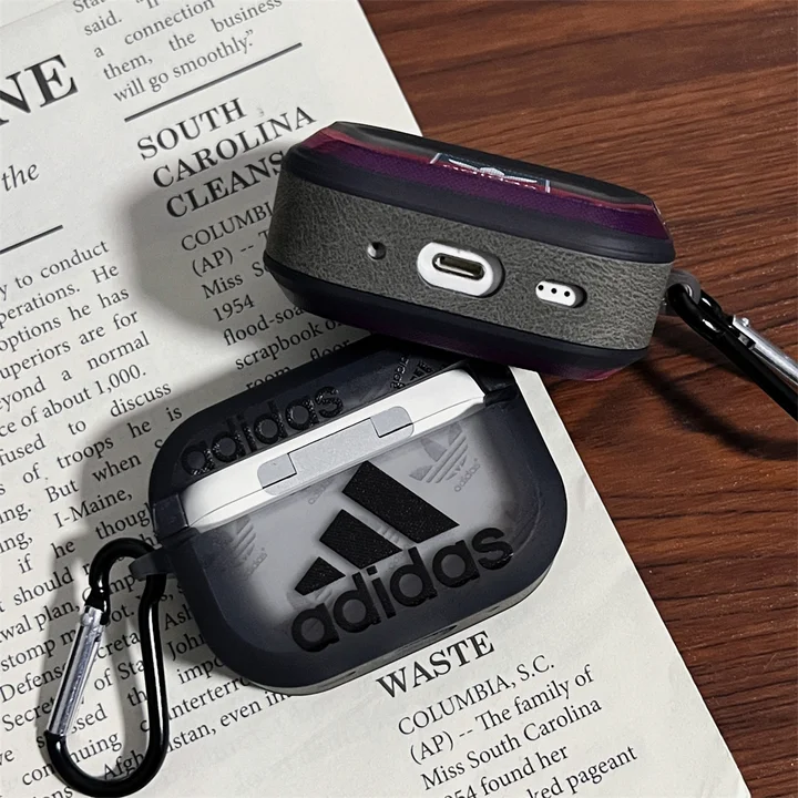 adidas アディダス アイフォン17pro 収納ケース 