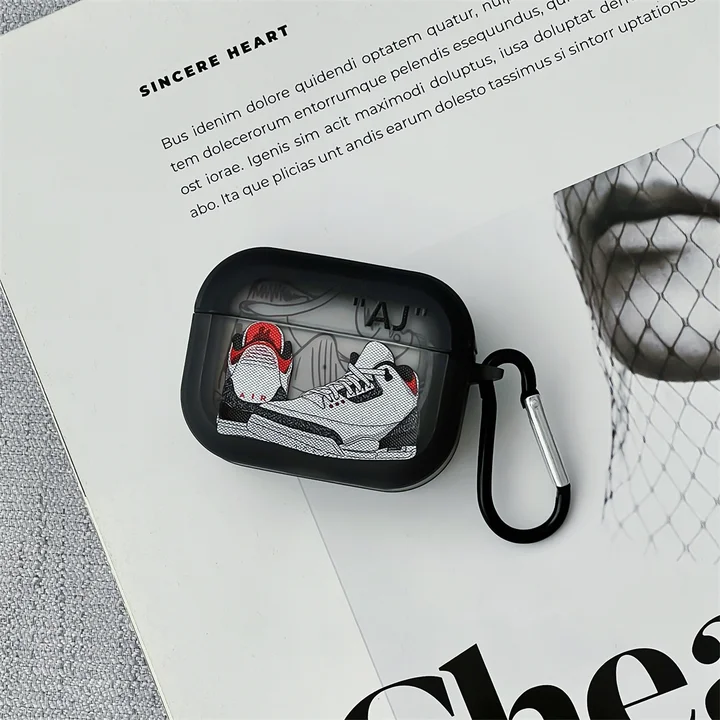 ブランド ケース アイフォン17pro アディダス 