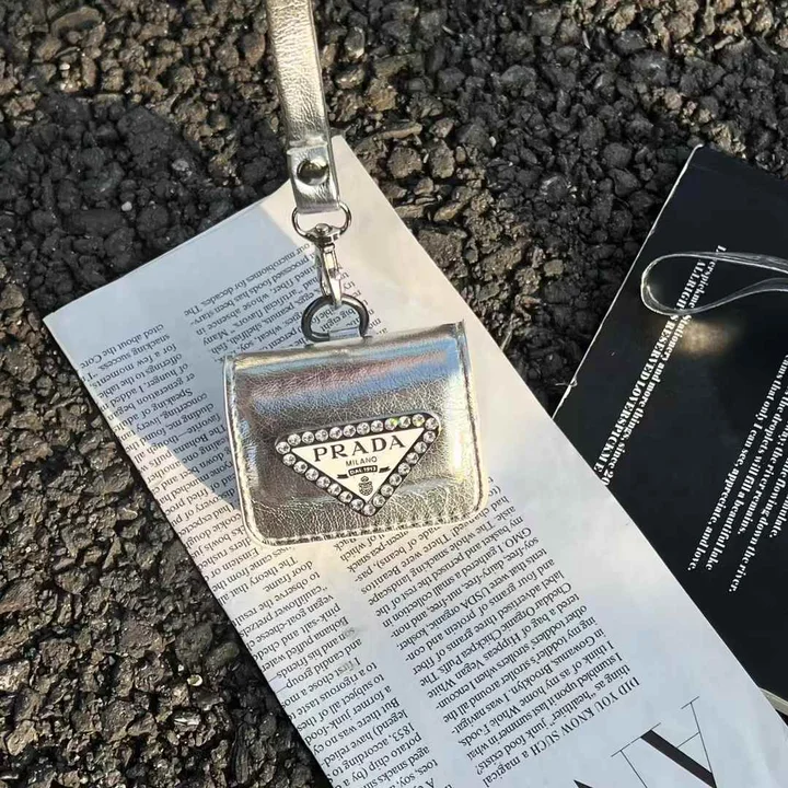 プラダ風 iphone17pro max 