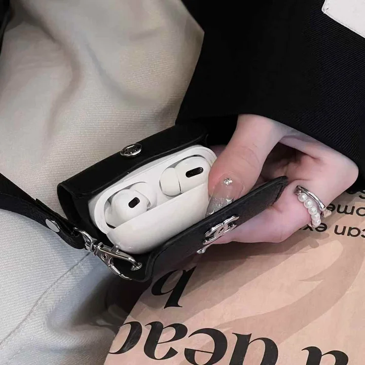 ハイブランド chanel シャネル アイフォン17 収納ケース 