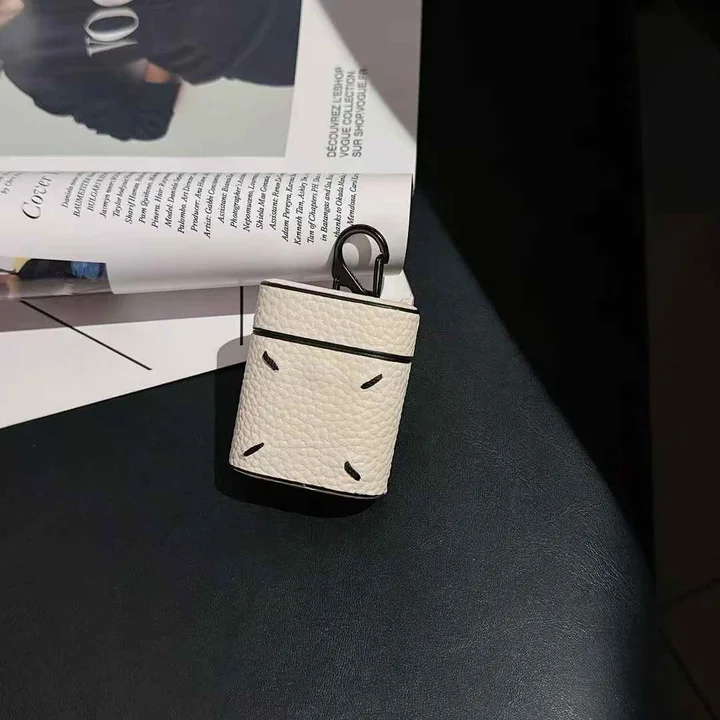 メゾン マルジェラ アイフォン17 