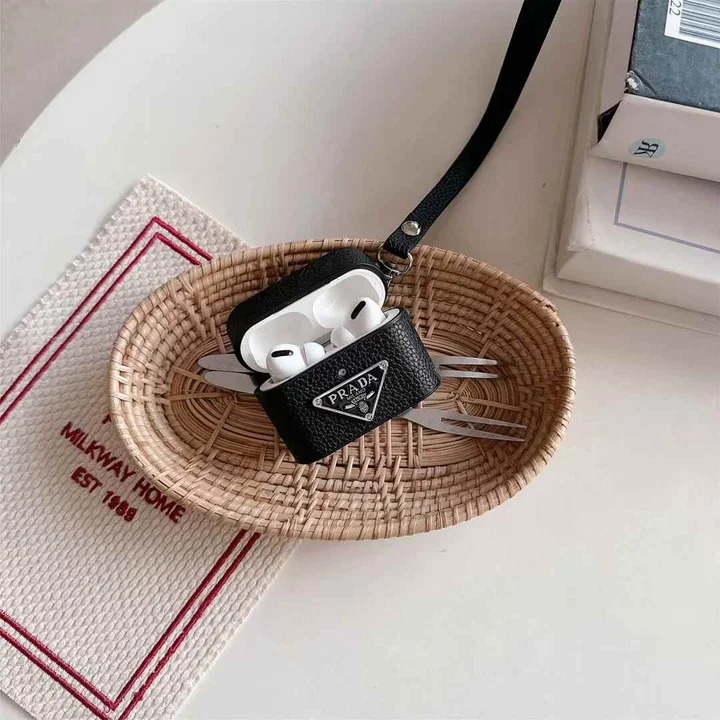 プラダ prada  ケース アイホン17plus 