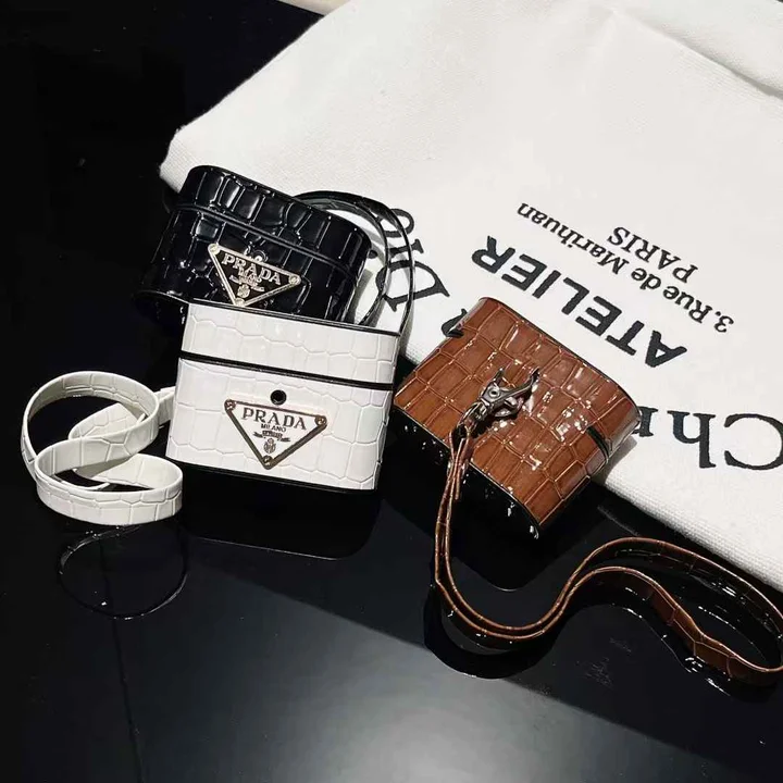 アイフォン17プロ max プラダ カバー