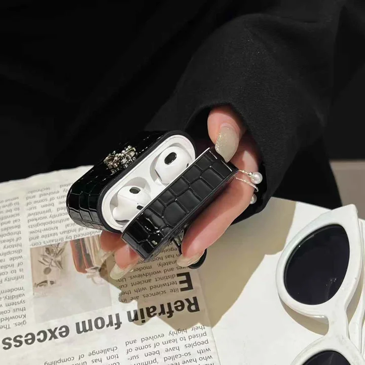 クロームハーツ 収納ケース アイフォン17プラス