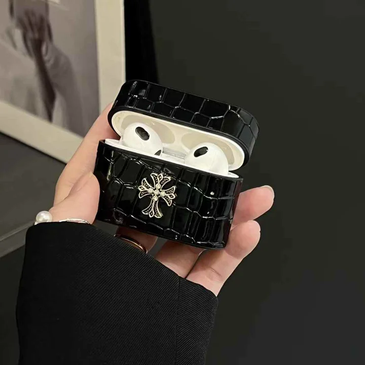 ハイブランド chrome hearts アイフォーン17プラス ケース