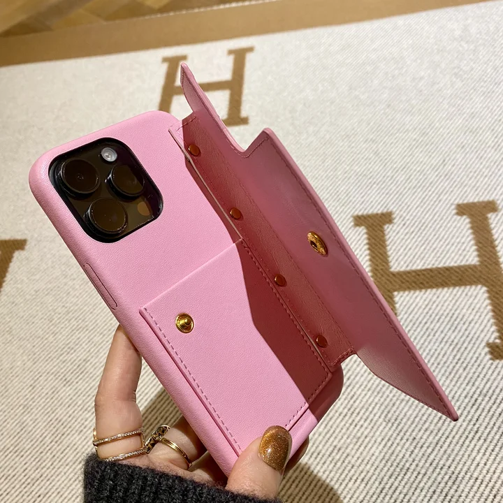 ブランド カバー iphone16プロ 