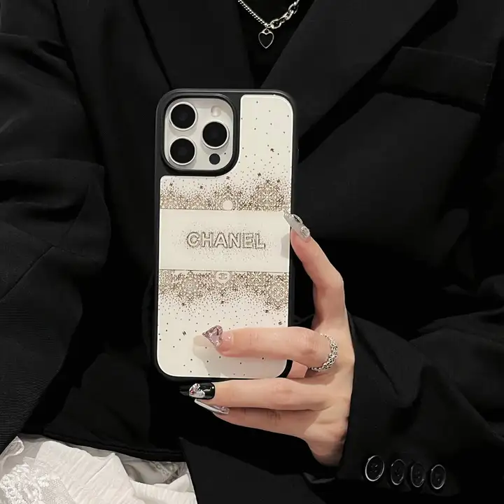 シャネル chanel カバー アイフォン16plus 