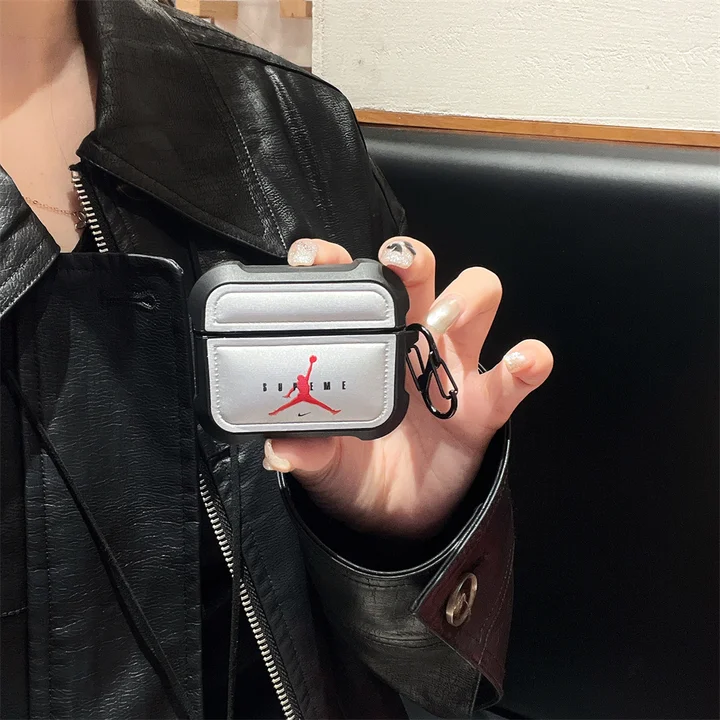 ハイブランド アイフォン17 カバー 