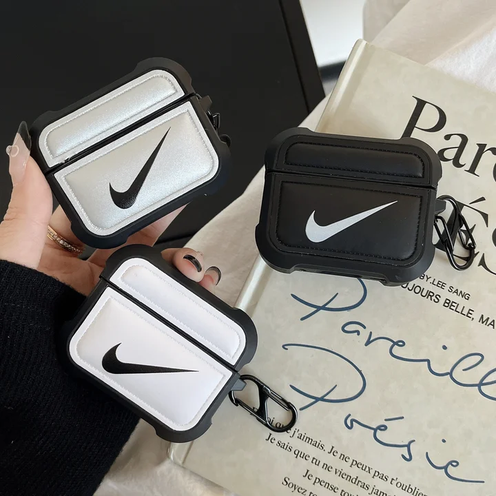 アイフォン17 カバー ナイキ風 