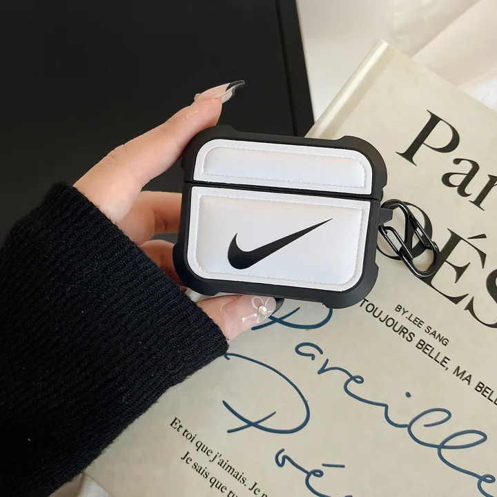 ナイキ ケース アイフォーン17 