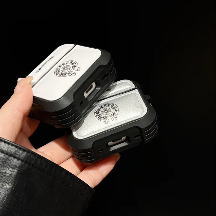 ハイブランド クロームハーツ iphone17pro カバー 