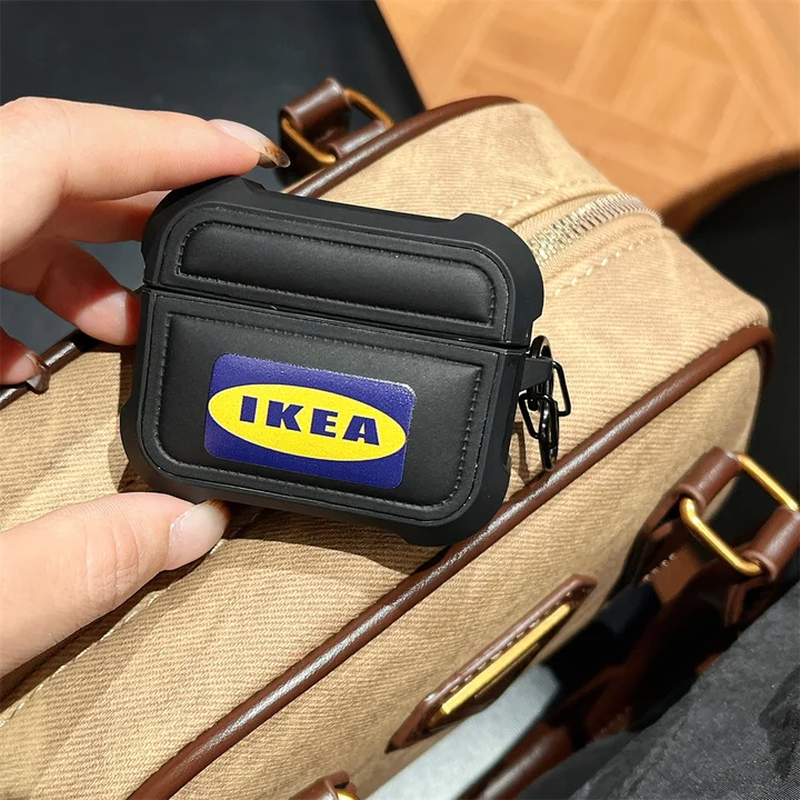 ブランド カバー アイフォーン17plus 