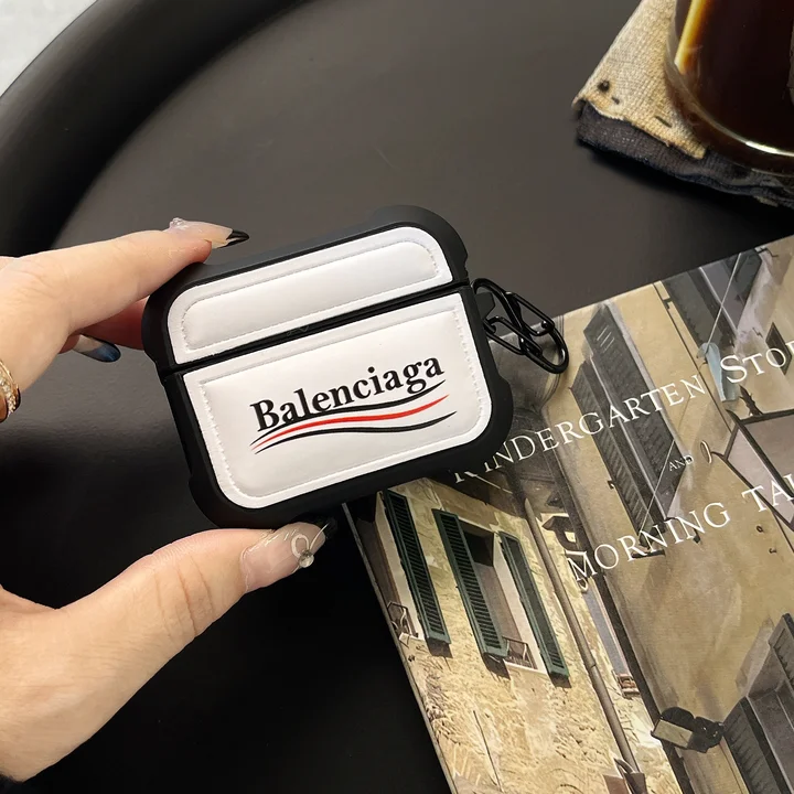 バレンシアガ アイフォン17 カバー