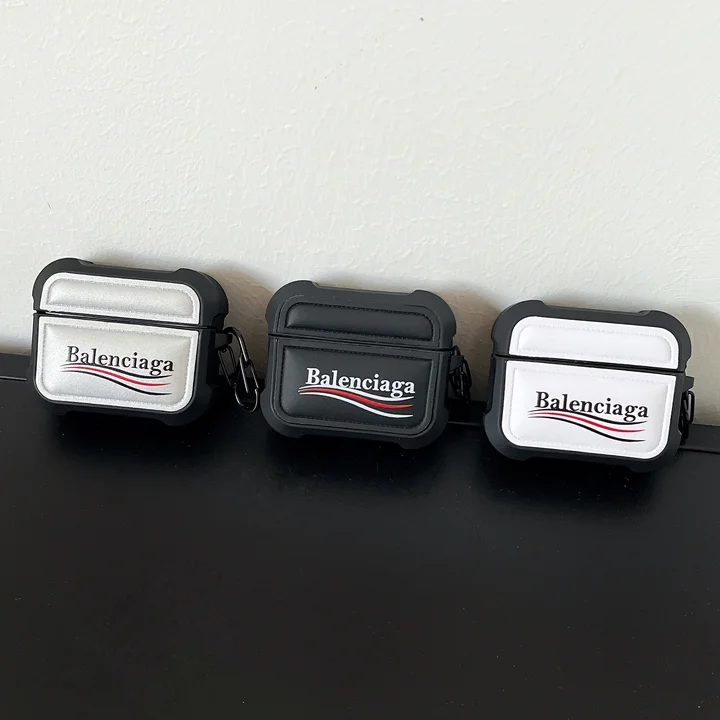 アイフォン17プラス ケース バレンシアガ