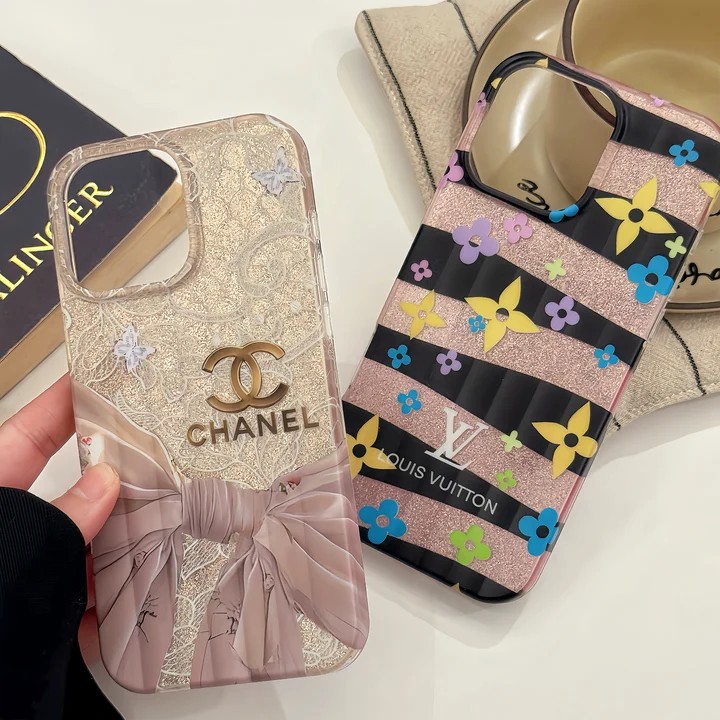 chanel シャネル スマホケース iphone 15 pro 