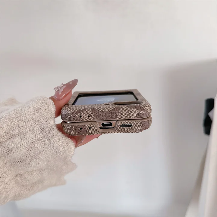 ブランド ケース アイフォーン16プラス コーチ coach  
