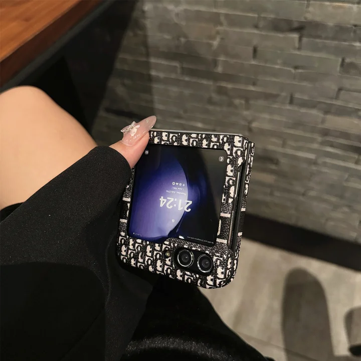 dior アイホン 16プラス カバー 