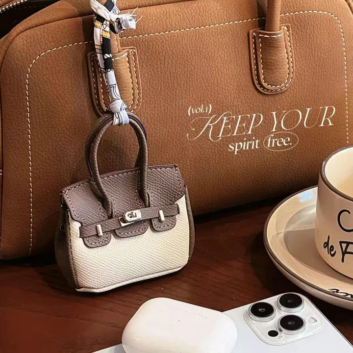 hermes エルメス アイフォン17plus カバー 