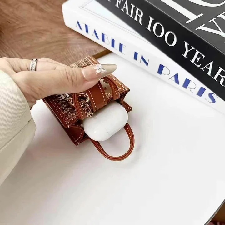 ハイブランド ケース アイフォン17 celine風 