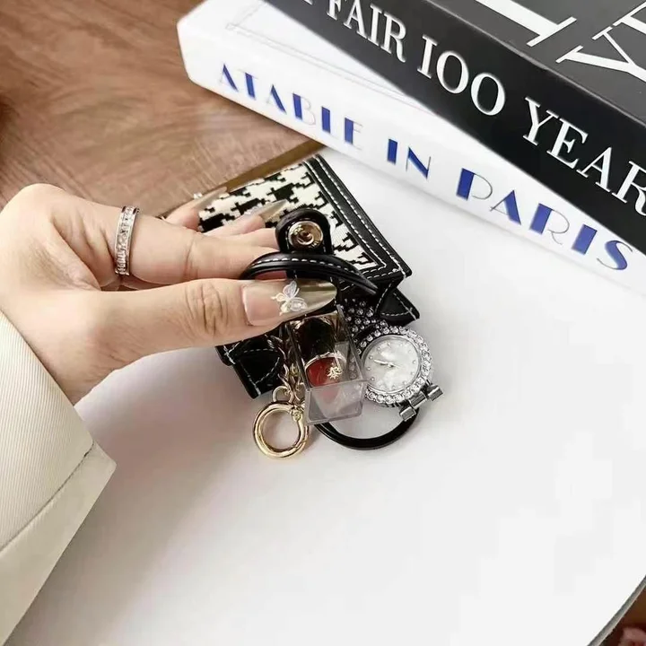 ブランド セリーヌ celine iphone17プロ max 収納ケース 