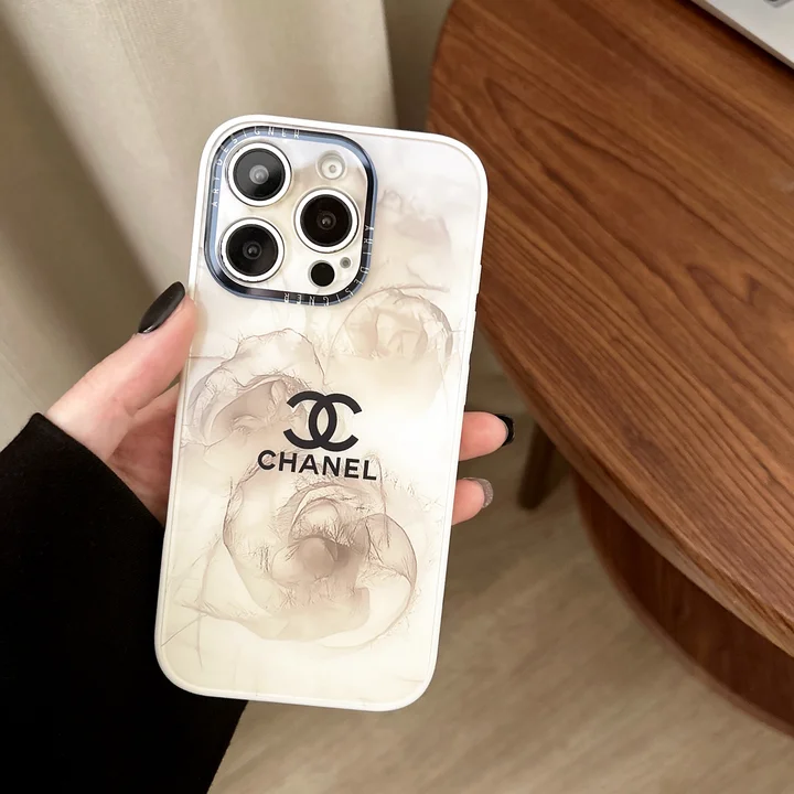 アイホン16 chanel風 カバー 