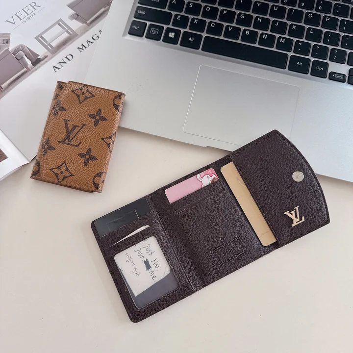 ルイビトン風 アイフォン15 収納ケース 