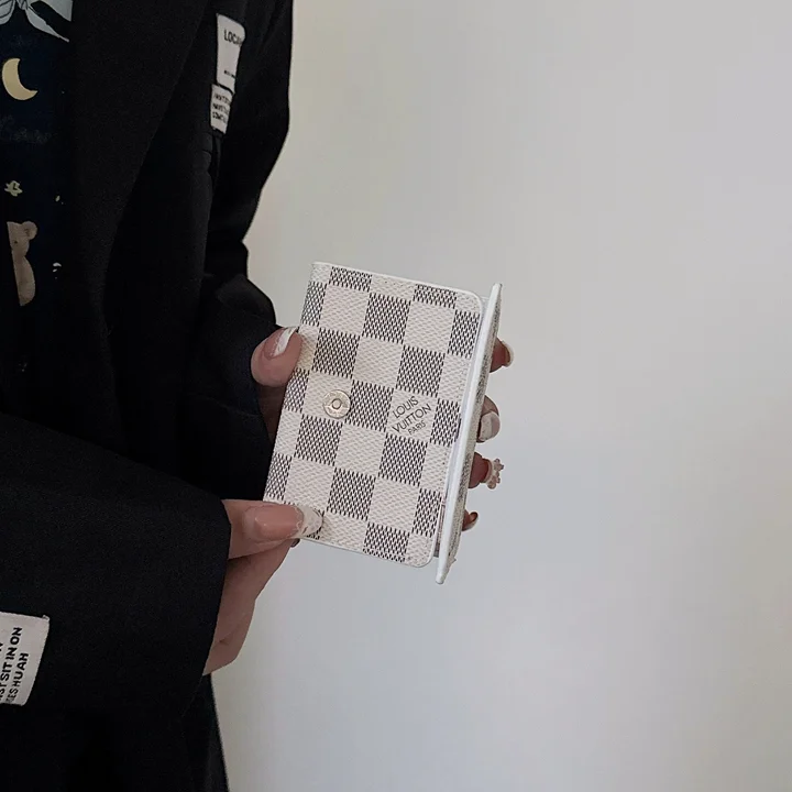 ハイブランド 収納ケース アイホン17 