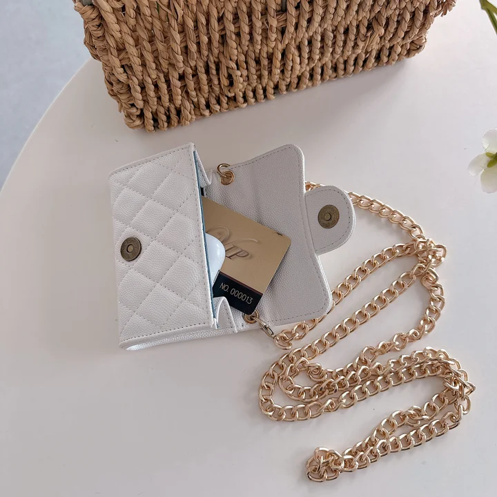 アイフォーン17pro chanel シャネル カバー