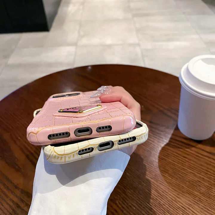 ブランド アイフォン 16 スマホケース 