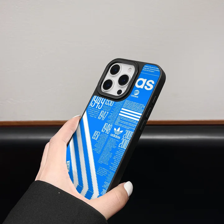 アディダス iphone 15 pro max 
