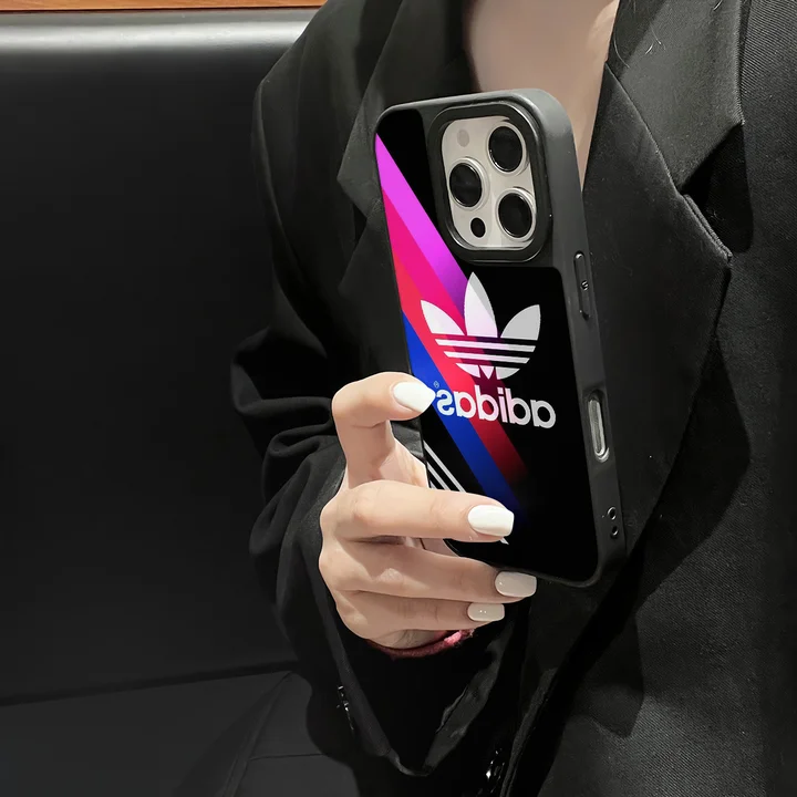 アディダス カバー iphone 16pro 