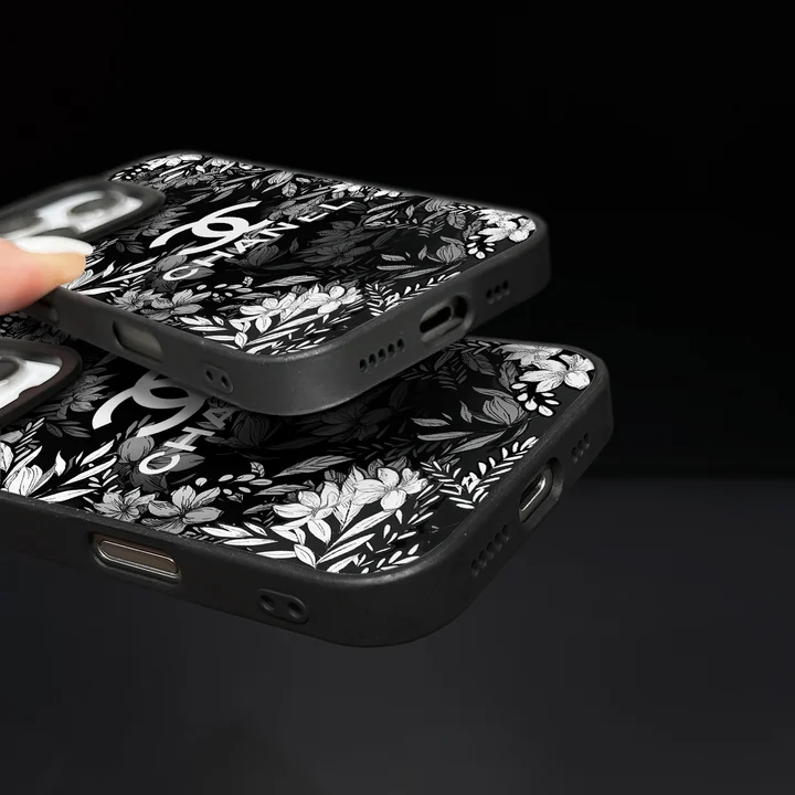 ブランド アイフォン16プラス スマホケース 
