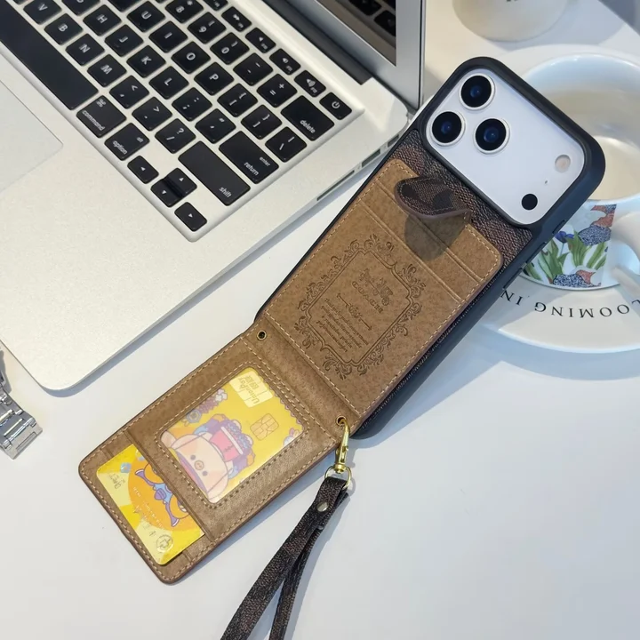 コーチ coach  スマホケース アイホン17 