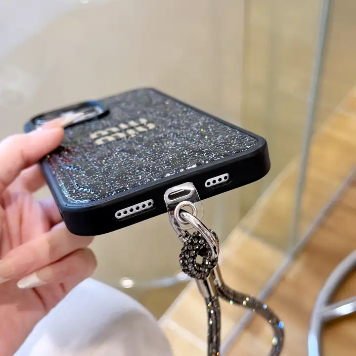 ハイブランド カバー アイフォン 16 miumiu風 