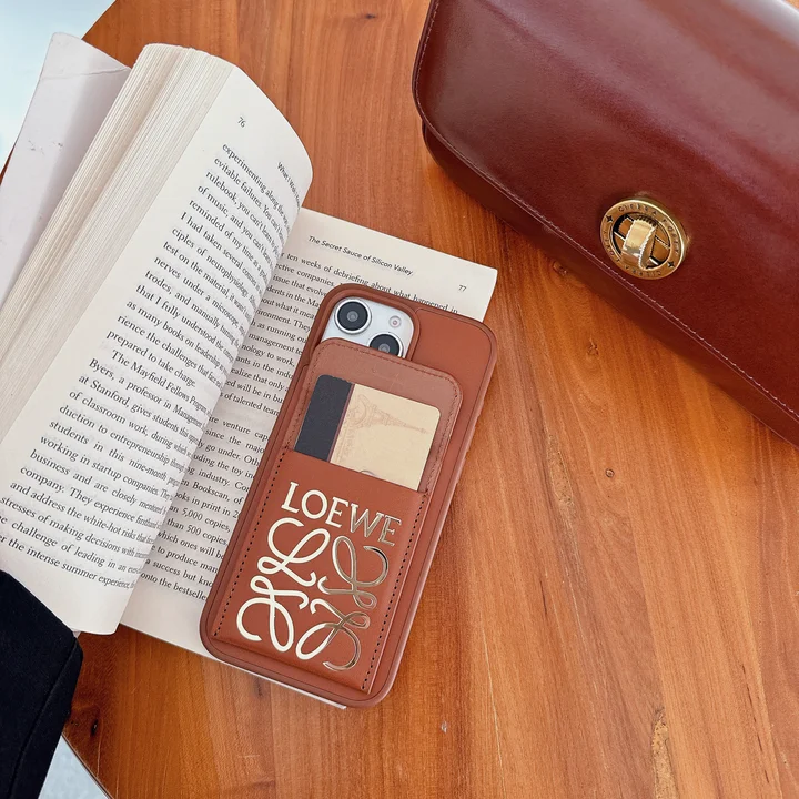 loewe スマホケース アイフォーン17 