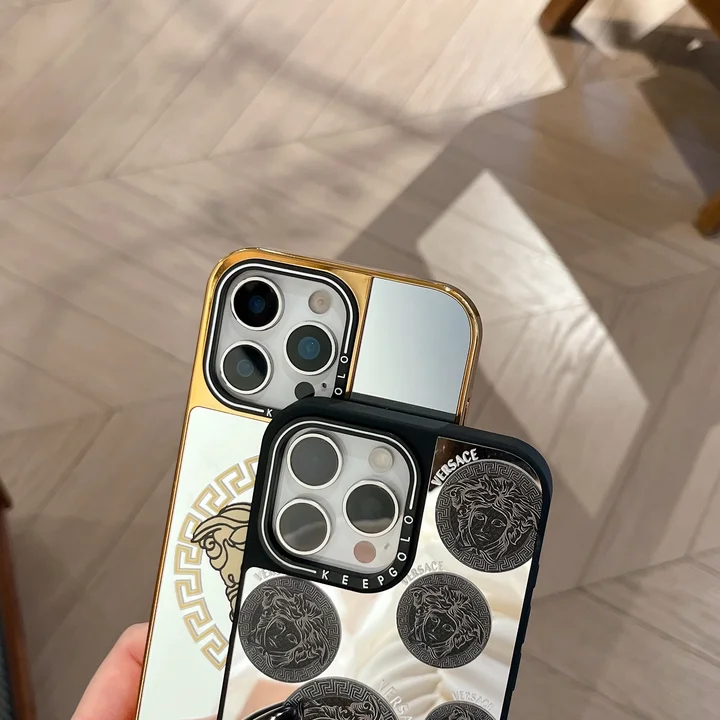 ブランド カバー アイフォン16plus versace風 