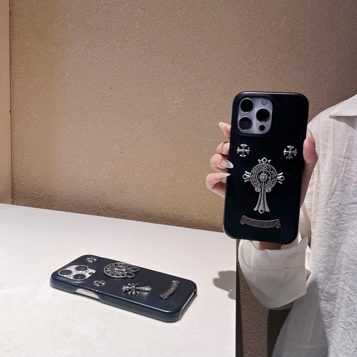iphone17plus chrome hearts ケース 